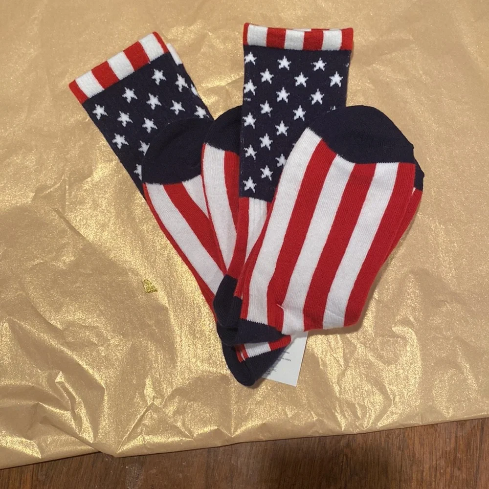 13:08  - (2 Pairs)  Stars & Stripes Patriotic Socks